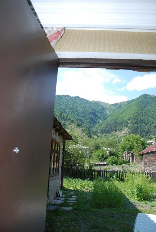 Keti Pilpani Guesthouse Mestia Exterior foto